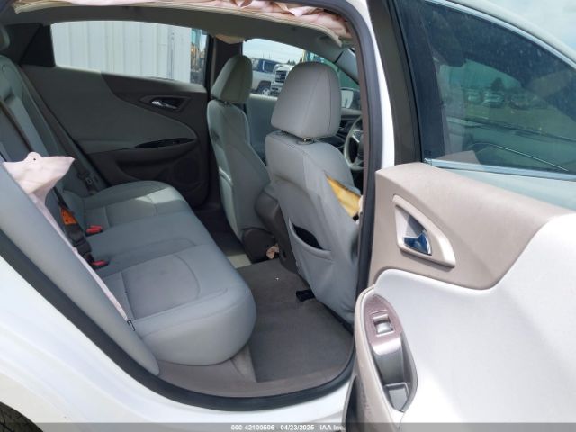 1G1ZC5ST9HF233671 Chevrolet Malibu 1fl