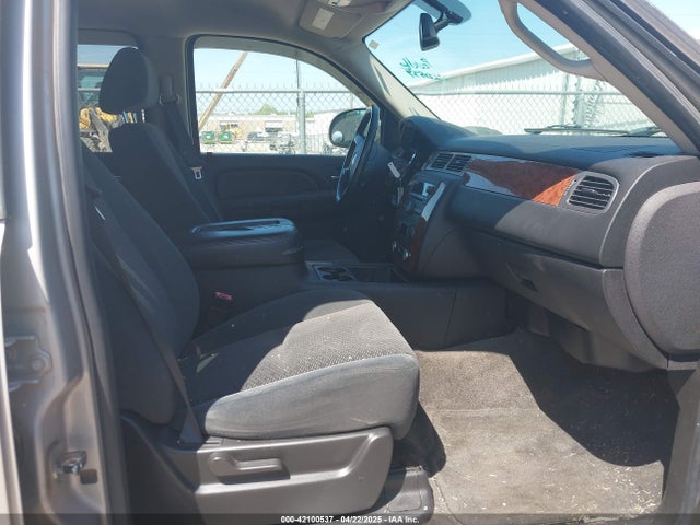 42100537 :رقم المزاد ، 1GNFC13J77J345016 vin ، 2007 Chevrolet Tahoe Lt مزاد بيع