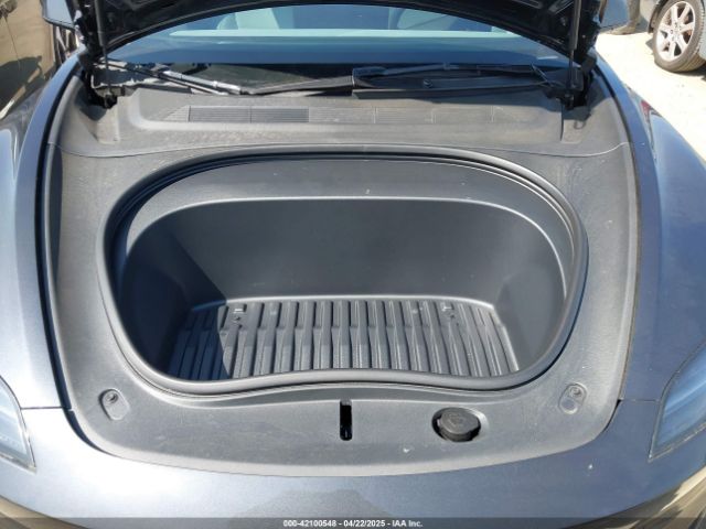 5YJ3E1EB8SF877256 Tesla Model 3 Long Range All-wheel Drive