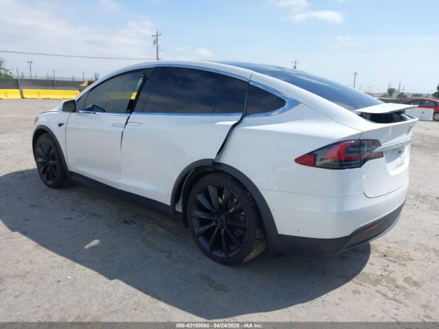 2021 TESLA MODEL X 5YJXCBE23MF321243 Photo 2