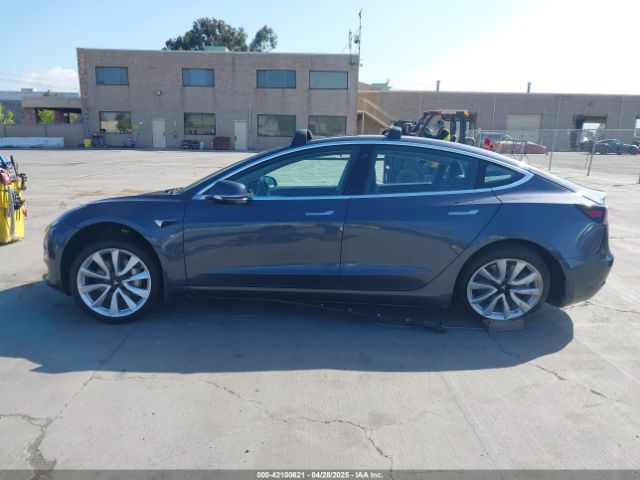 5YJ3E1EA4JF024102 Tesla MODEL 3