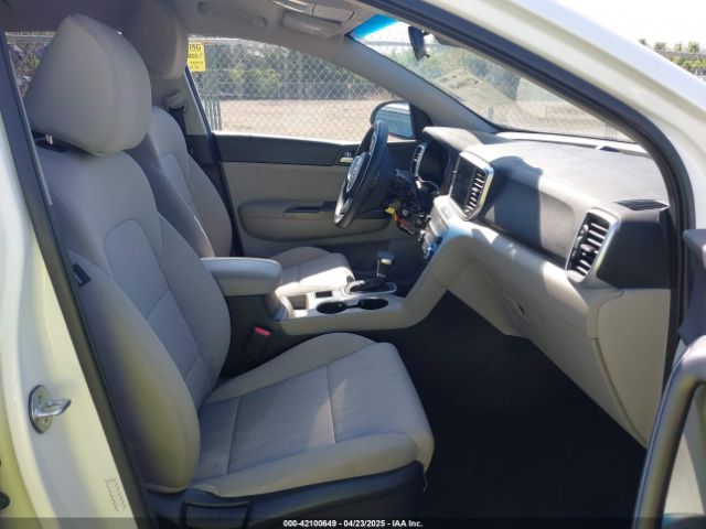 KNDPMCAC5N7966422 KIA Sportage Lx