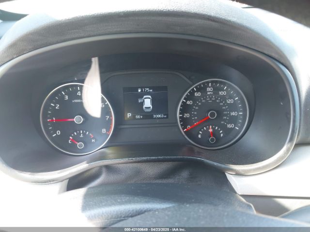 KNDPMCAC5N7966422 KIA Sportage Lx