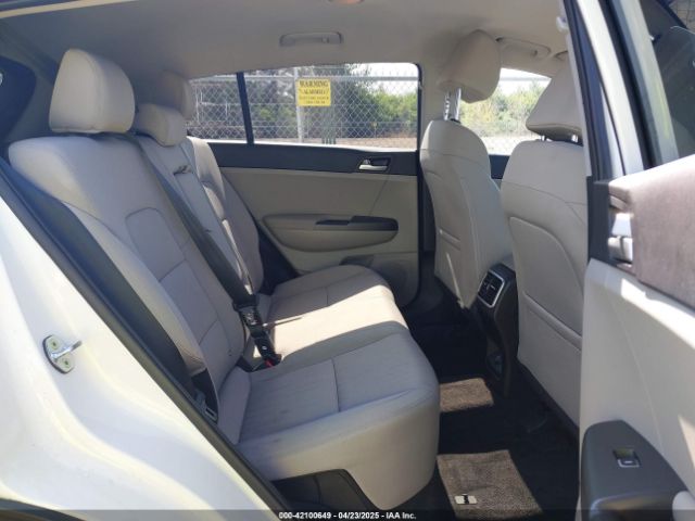 KNDPMCAC5N7966422 KIA Sportage Lx