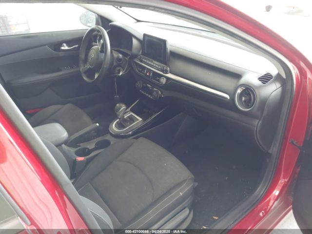 3KPF34AD8KE024941 KIA FORTE S