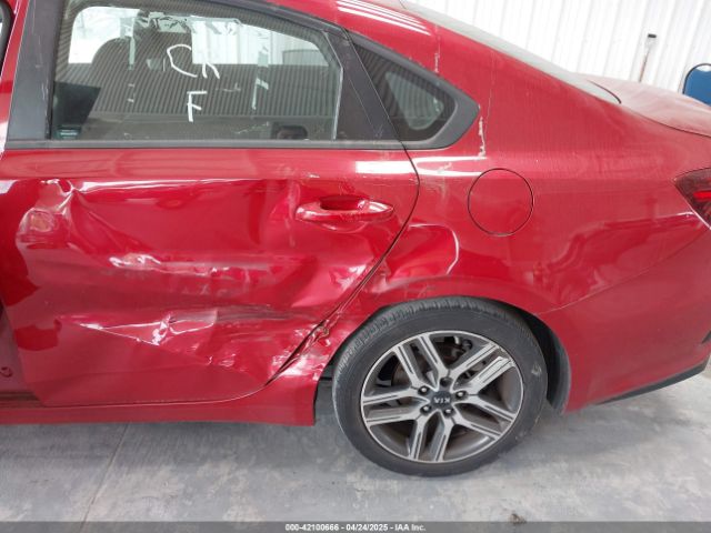 3KPF34AD8KE024941 KIA FORTE S
