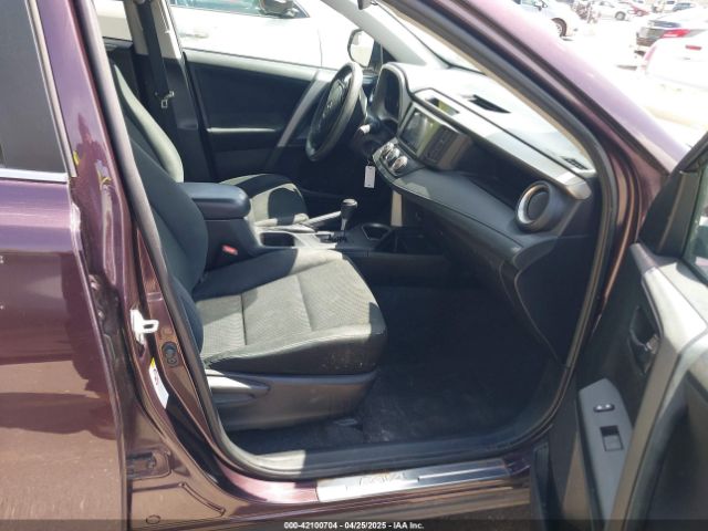 2T3BFREV4HW580568 Toyota RAV4 LE