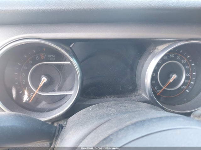 1C4HJXDG2KW558562 Jeep Wrangler Unlimited Sport S 4x4