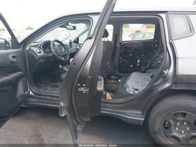 3C4NJCAB6JT502651 Jeep Compass Sport Fwd