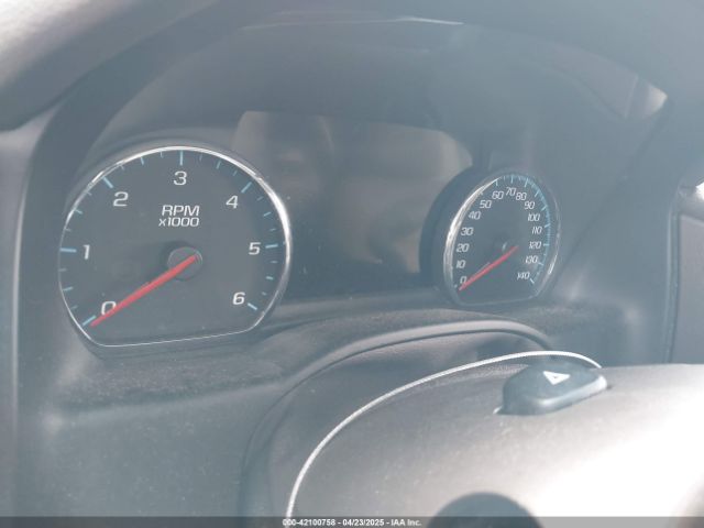 1GNSCJKC0KR139323 Chevrolet Suburban Premier