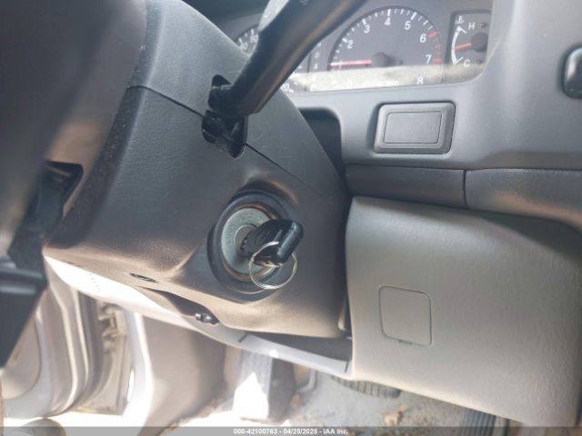 2001 MITSUBISHI MONTERO SPORT JA4MT31H71P030176 Photo 10