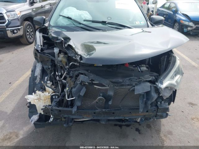 2T3BFREV7GW530858 Toyota RAV4 LE