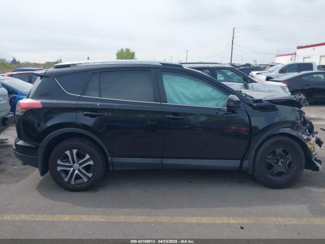 2T3BFREV7GW530858 Toyota RAV4 LE