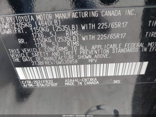 2T3BFREV7GW530858 Toyota RAV4 LE