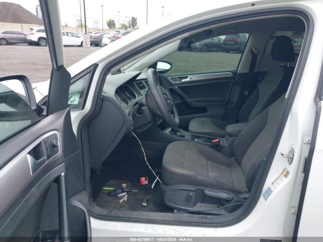 WVWKP7AU2GW915504 Volkswagen E-golf Se
