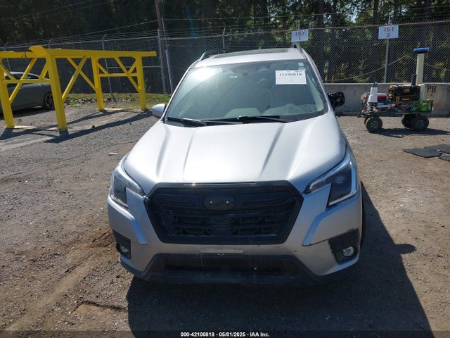 JF2SKADC8RH494444 Subaru Forester Premium