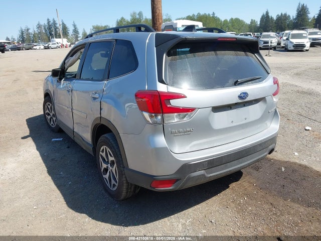 JF2SKADC8RH494444 Subaru Forester Premium