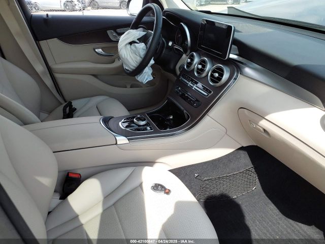 WDC0G4KB5KF626915 Mercedes-Benz Glc 300 4matic