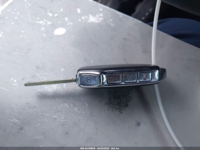 KNDJ23AU6L7104358 KIA SOUL LX