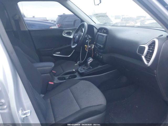 KNDJ23AU6L7104358 KIA SOUL LX