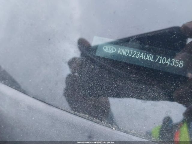 KNDJ23AU6L7104358 KIA SOUL LX