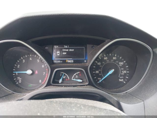 1FADP3K27FL387012 Ford FOCUS SE