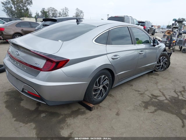 KMHL24JJ2MA035401 Hyundai Sonata Blue