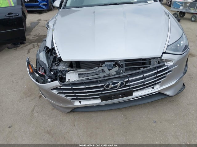 KMHL24JJ2MA035401 Hyundai Sonata Blue