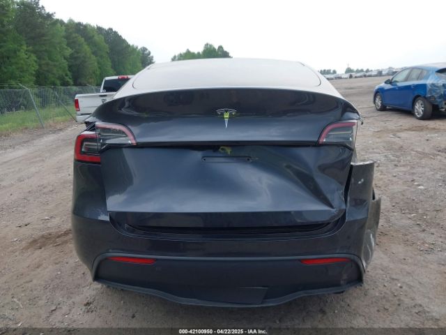 7SAYGDED7SA373235 Tesla Model Y Long Range Dual Motor All-wheel Drive