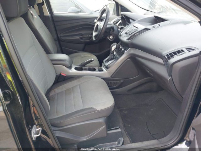 1FMCU0G73GUA91025 Ford ESCAPE SE
