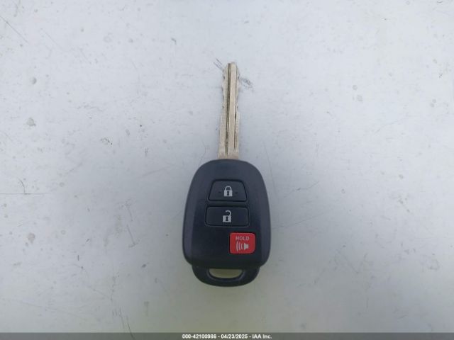JTDKDTB37E1559827 Toyota Prius C One