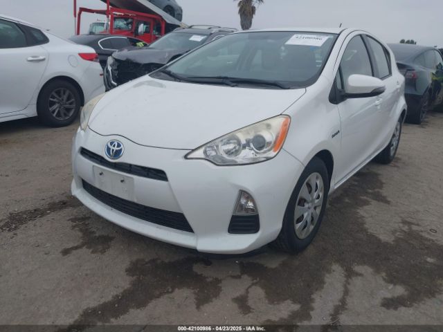 JTDKDTB37E1559827 Toyota Prius C One