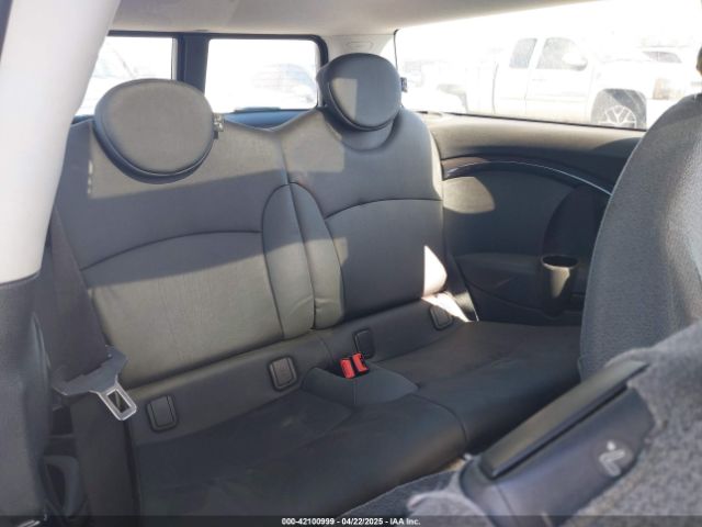 2009 MINI COOPER S CLUBMAN WMWMM33569TP92940 Photo 7