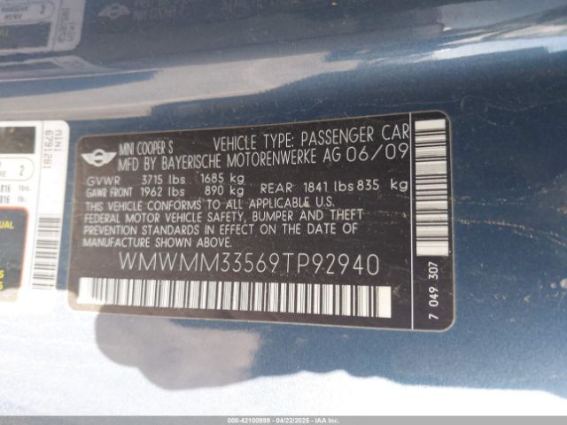 2009 MINI COOPER S CLUBMAN WMWMM33569TP92940 Photo 8
