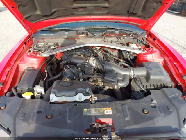 1ZVBP8EM9E5275890 Ford Mustang V6 Premium