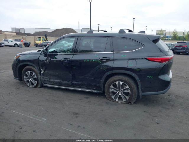 5TDHZRBH6LS501945 Toyota Highlander Xle