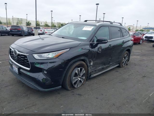 5TDHZRBH6LS501945 Toyota Highlander Xle
