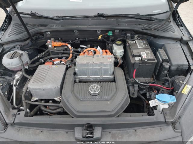 WVWKP7AU3GW912207 Volkswagen E-golf Se