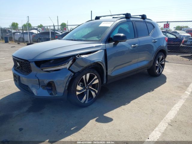 YV4L12UX9P2060819 Volvo Xc40 B5 Ultimate Dark Theme