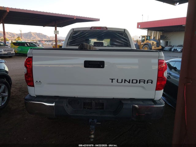 5TFDY5F1XJX710426 Toyota Tundra Sr5 5.7l V8