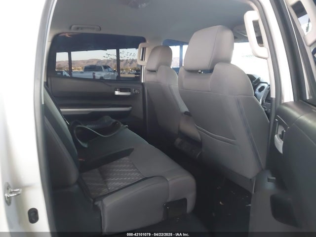 5TFDY5F1XJX710426 Toyota Tundra Sr5 5.7l V8