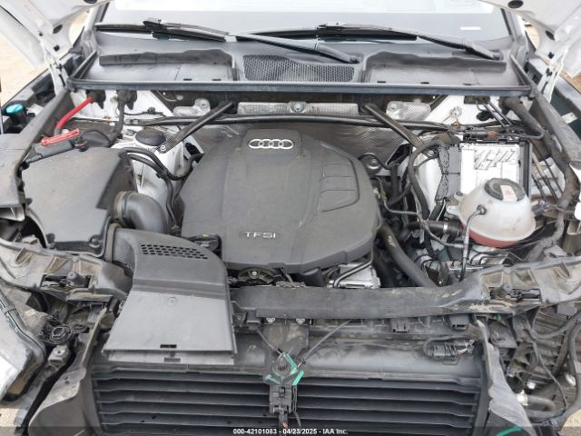 WA1CNAFY8J2198974 Audi Q5 2.0t Premium/2.0t Tech Premium