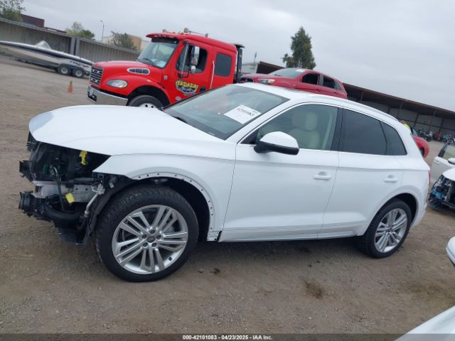 WA1CNAFY8J2198974 Audi Q5 2.0t Premium/2.0t Tech Premium