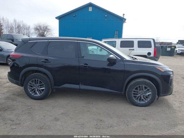 5N1BT3AB9RC705971 Nissan Rogue S Intelligent Awd