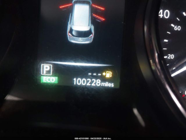JN8AT2MT6HW390675 Nissan ROGUE S