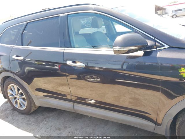 KM8SN4HF4HU197927 Hyundai Santa Fe Se