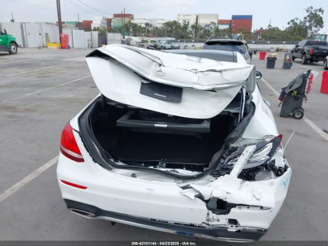 WDDZF4JB9KA611936 Mercedes-Benz E 300