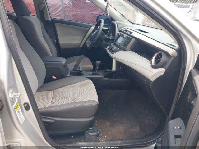2T3BFREV1EW143929 Toyota RAV4 LE