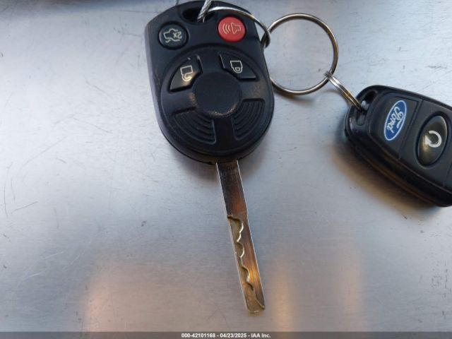 1FADP3F21GL274734 Ford FOCUS SE
