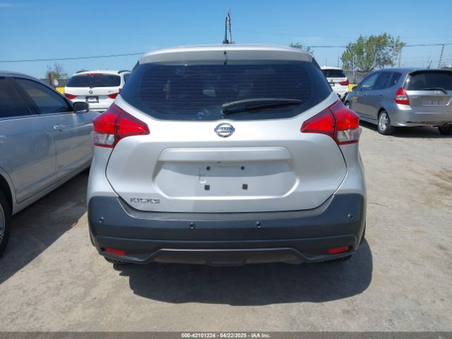 3N1CP5BV6LL575146 Nissan Kicks S Xtronic Cvt